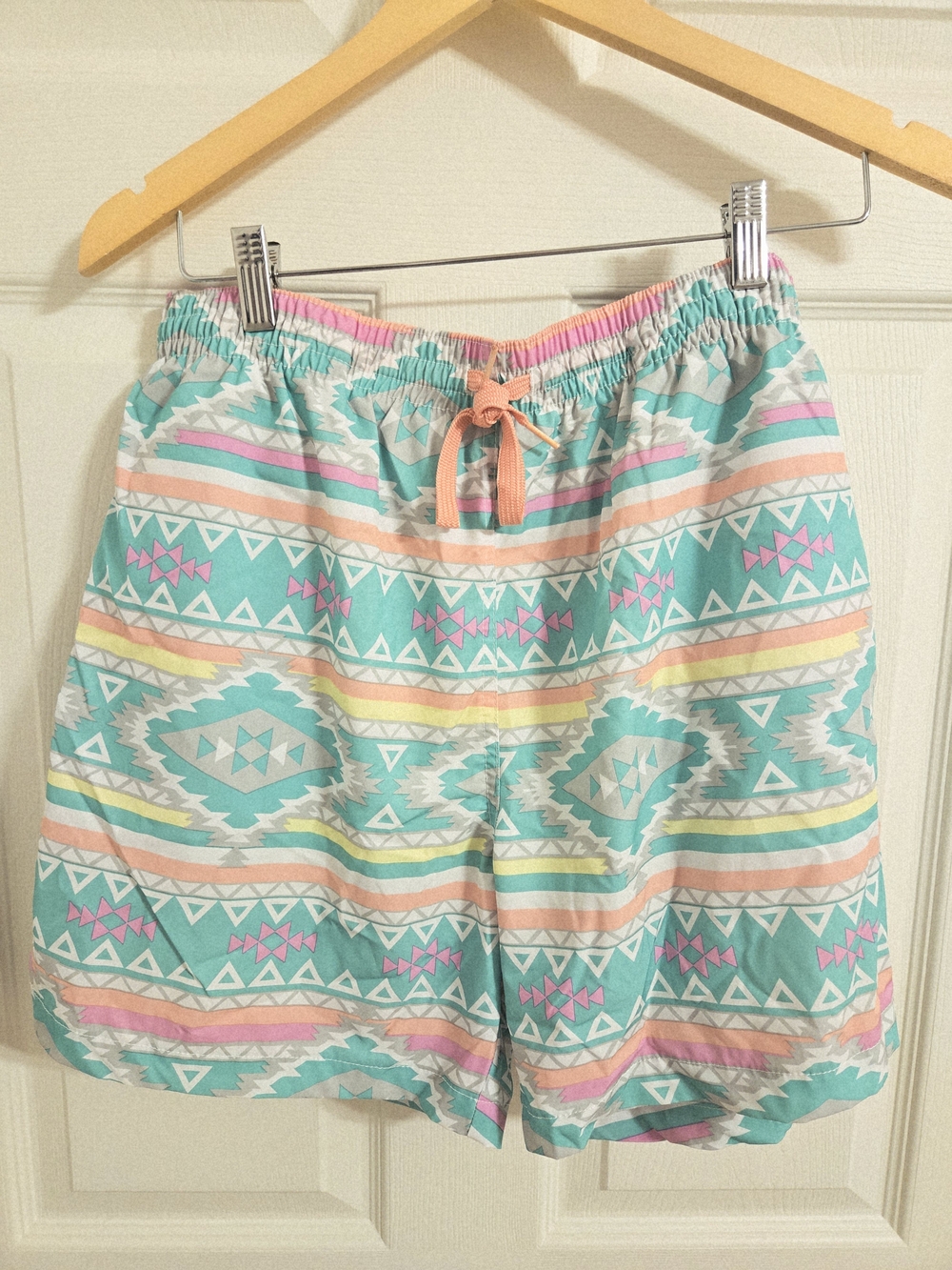Chubbies Pastel Green And White Aztec Print Relaxed Swim Shorts Size XL